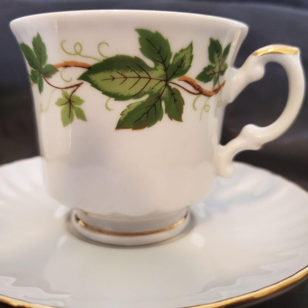 2 Winterling Bavaria Demitasse Cups Saucers Green Ivy Gold Trim Germany Vintage - Picture 5 of 8